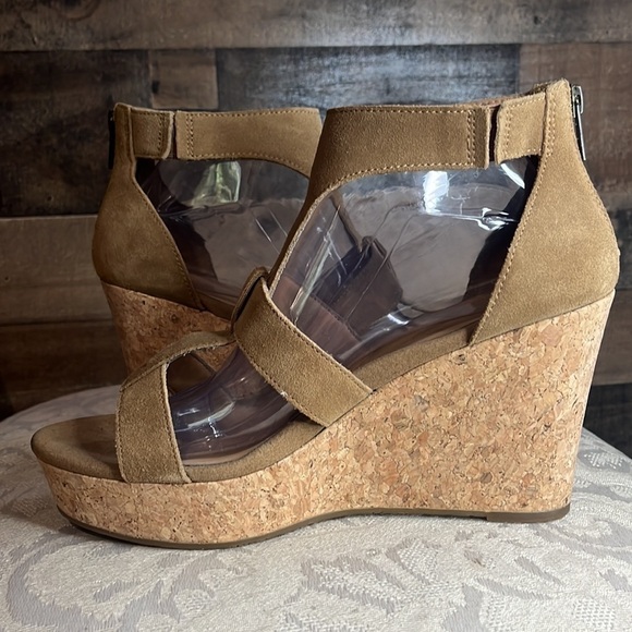 UGG Brown Suede Wedges Size 9.5 - Picture 8 of 10